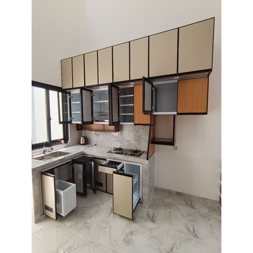 Type FRAMELIS Hitam, Kitchenset Aluminium Acp