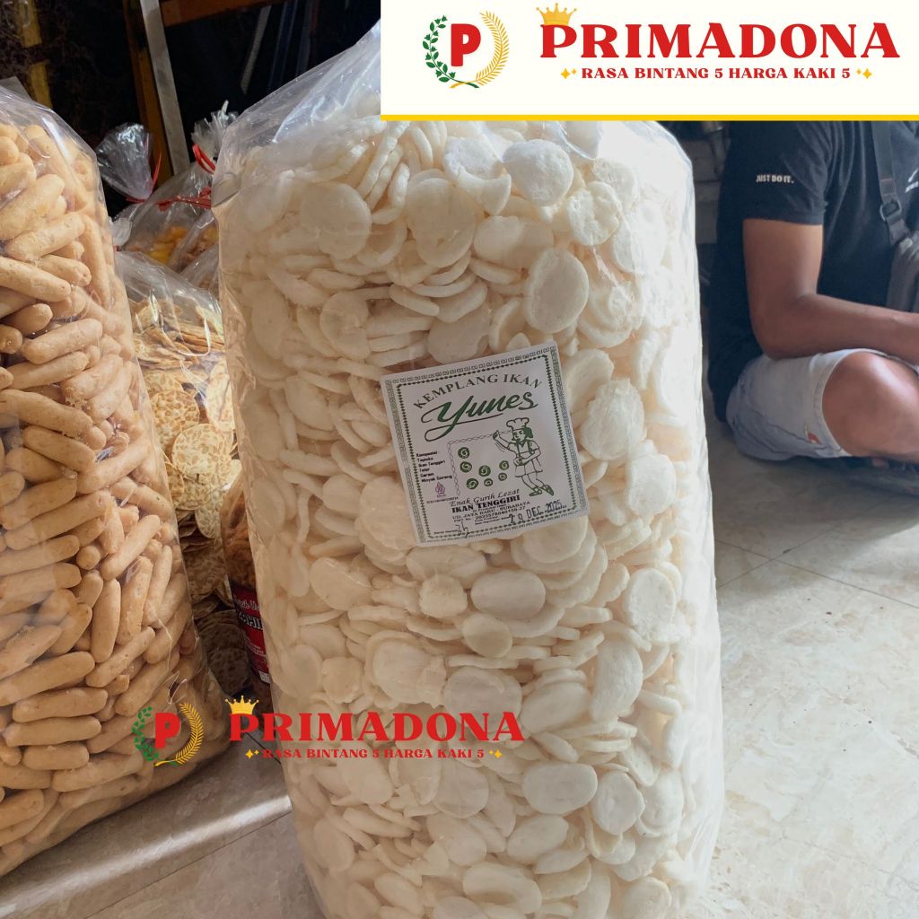 

KERUPUK AMPLANG KOIN JUAL 1 BAL - PRIMADONA SNACK