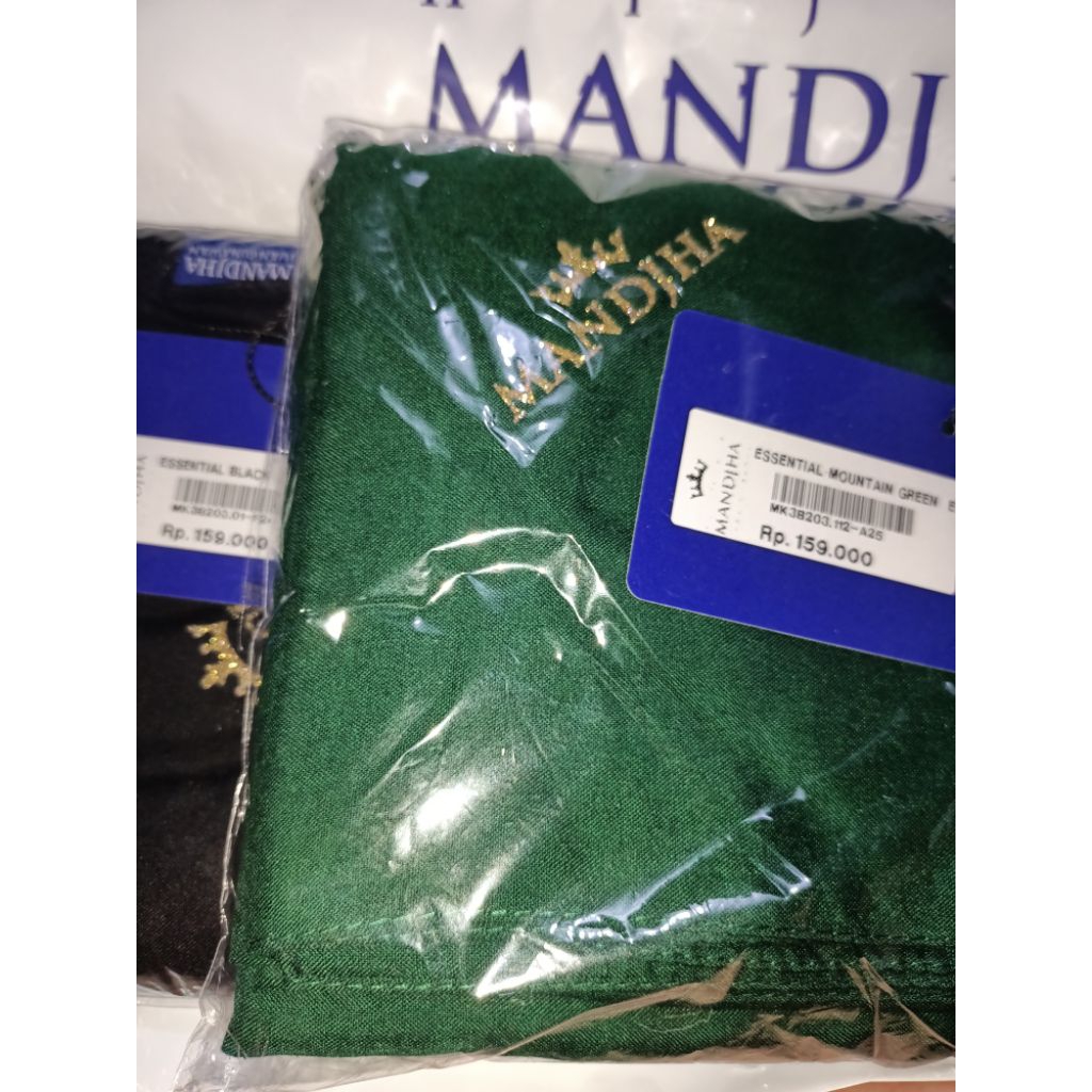 Mandjha Polos Hijab Ivan Gunawan Scarf Original Mountain Green Kode 112 Hijau Tua