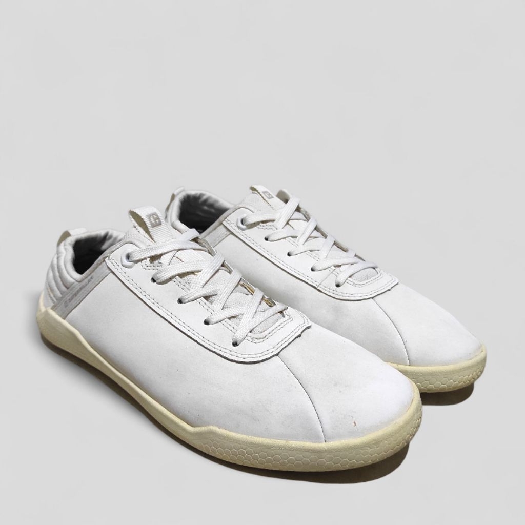 Sepatu Kasual Kulit Pria Cat Hex Star Size 41