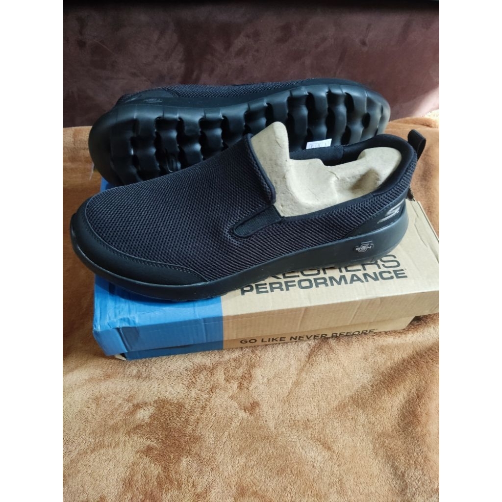 Skechers Go Walk Max - Clinched Full Black size 43
