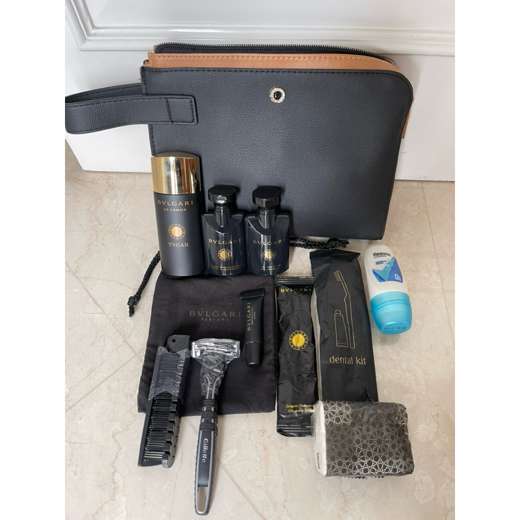 AMENITY KIT BVLGARI FROM FIRST CLASS EMIRATES AIRLINES (MAN SERIES)