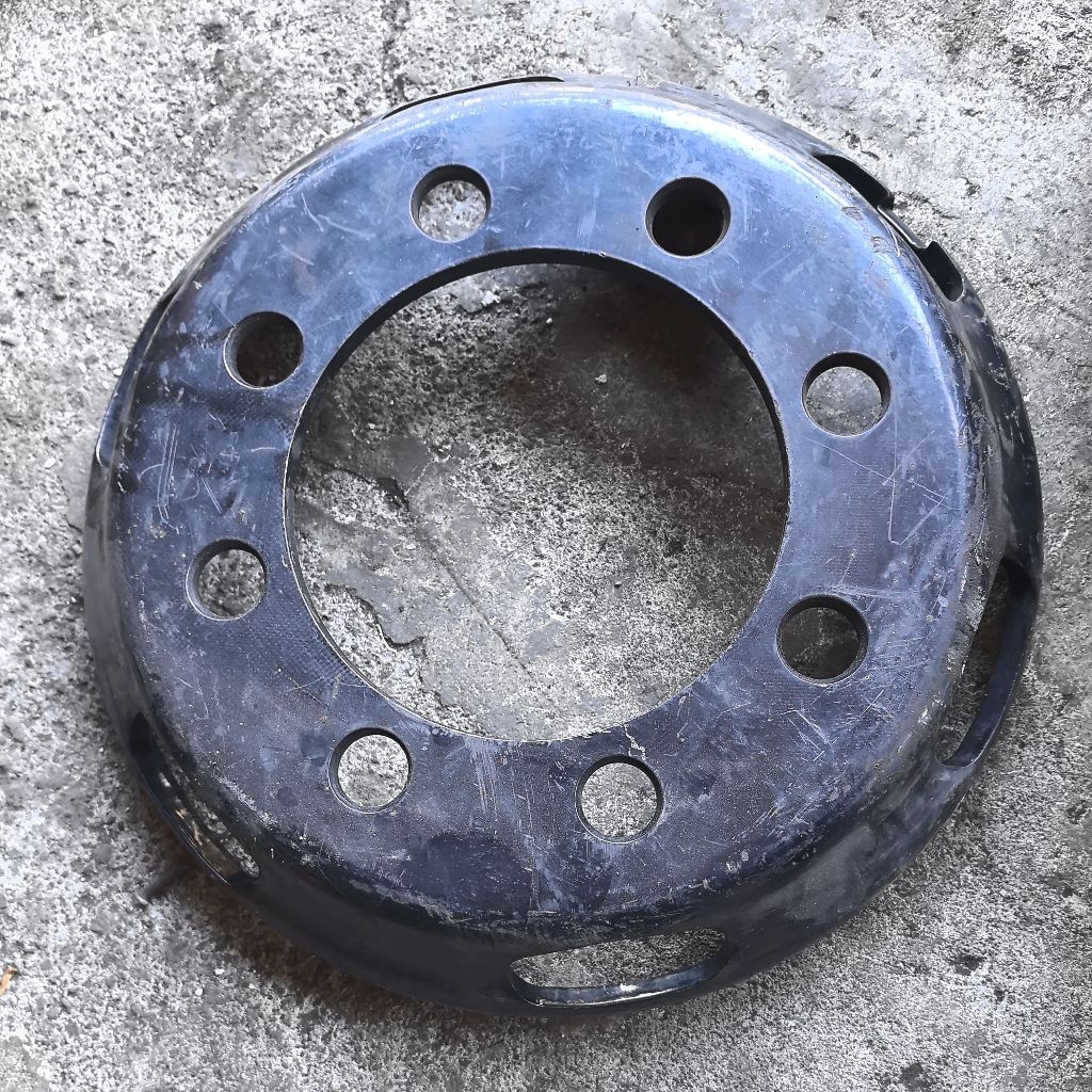 Topi Velg Fuso/Hino/Nissan lobang 8