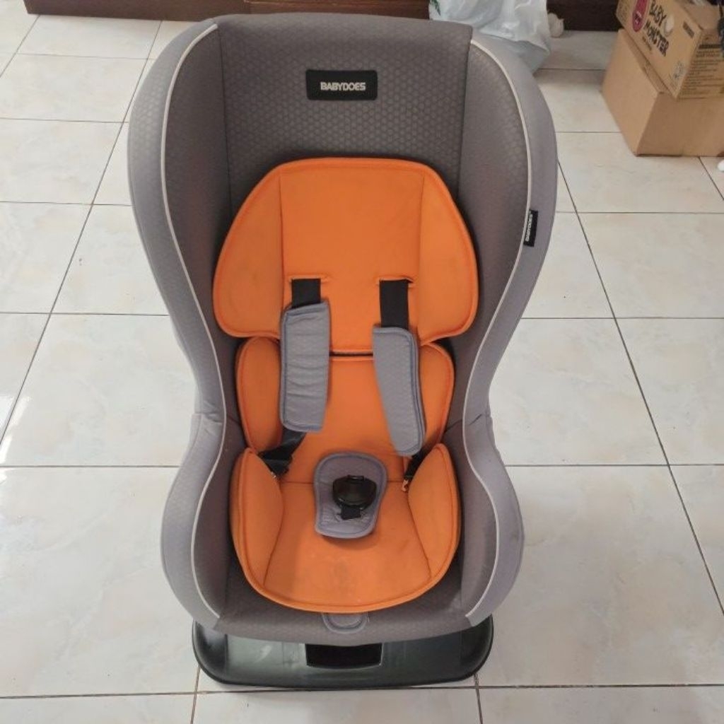 (PRELOVED) Car Seat / Kursi Bayi Mobil BabyDoes 8601SN