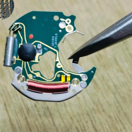 IC MESIN JAM TANGAN SWISS ETA TYPE 956.414 BATERAI 721 ORIGINAL