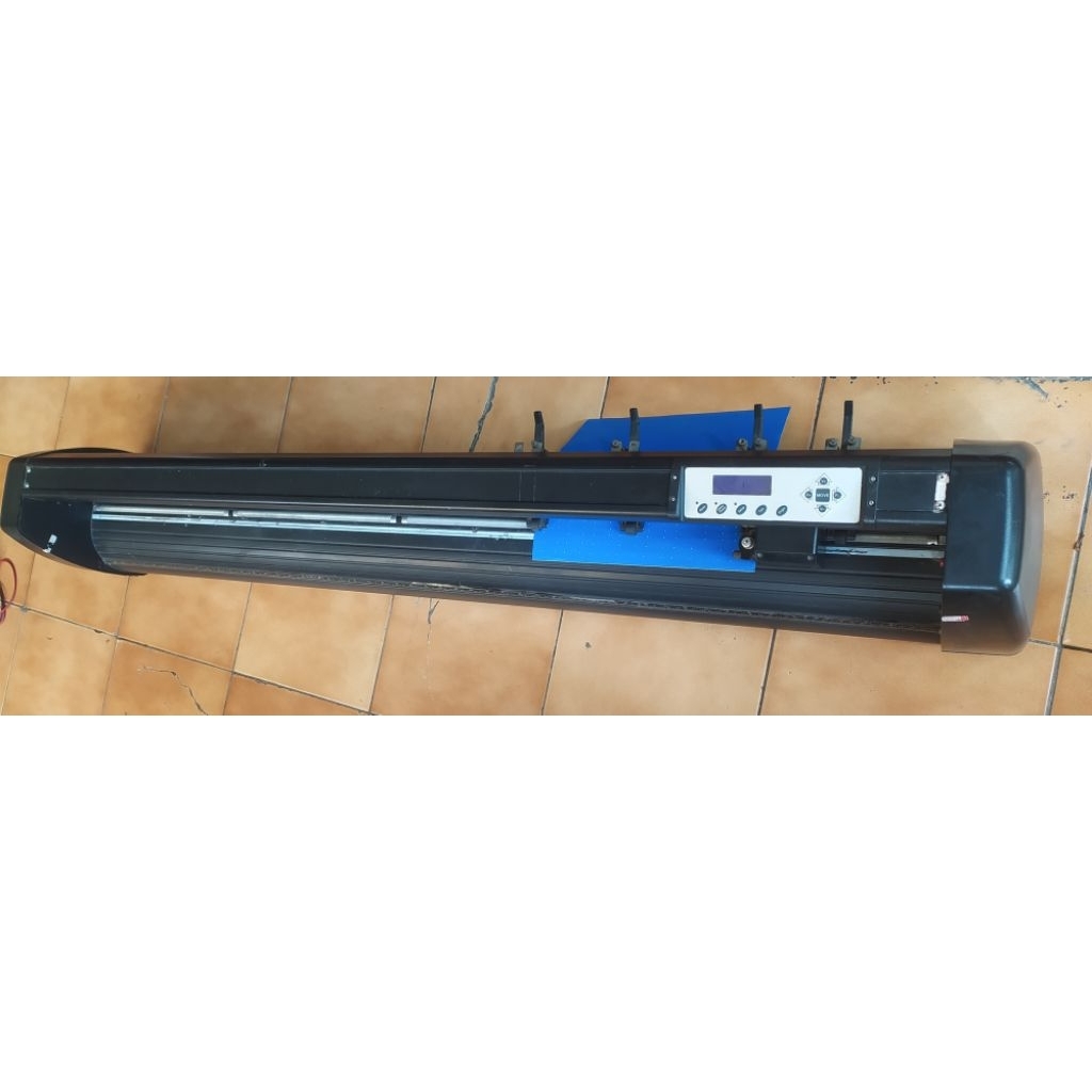 mesin cutting sticker Jinka 135