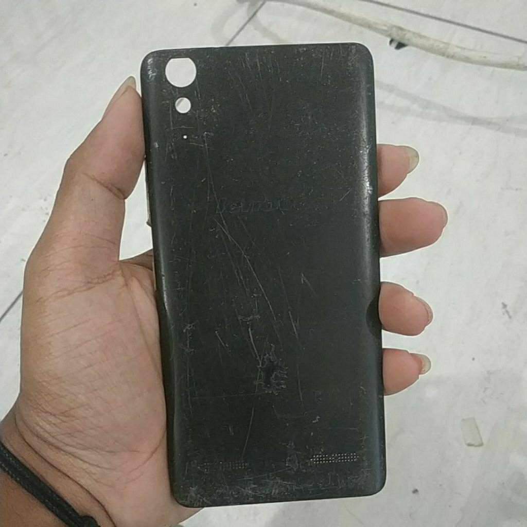 backdoor bekas Lenovo a6000,tombol lengkap beda warna fisik sesuai gambar