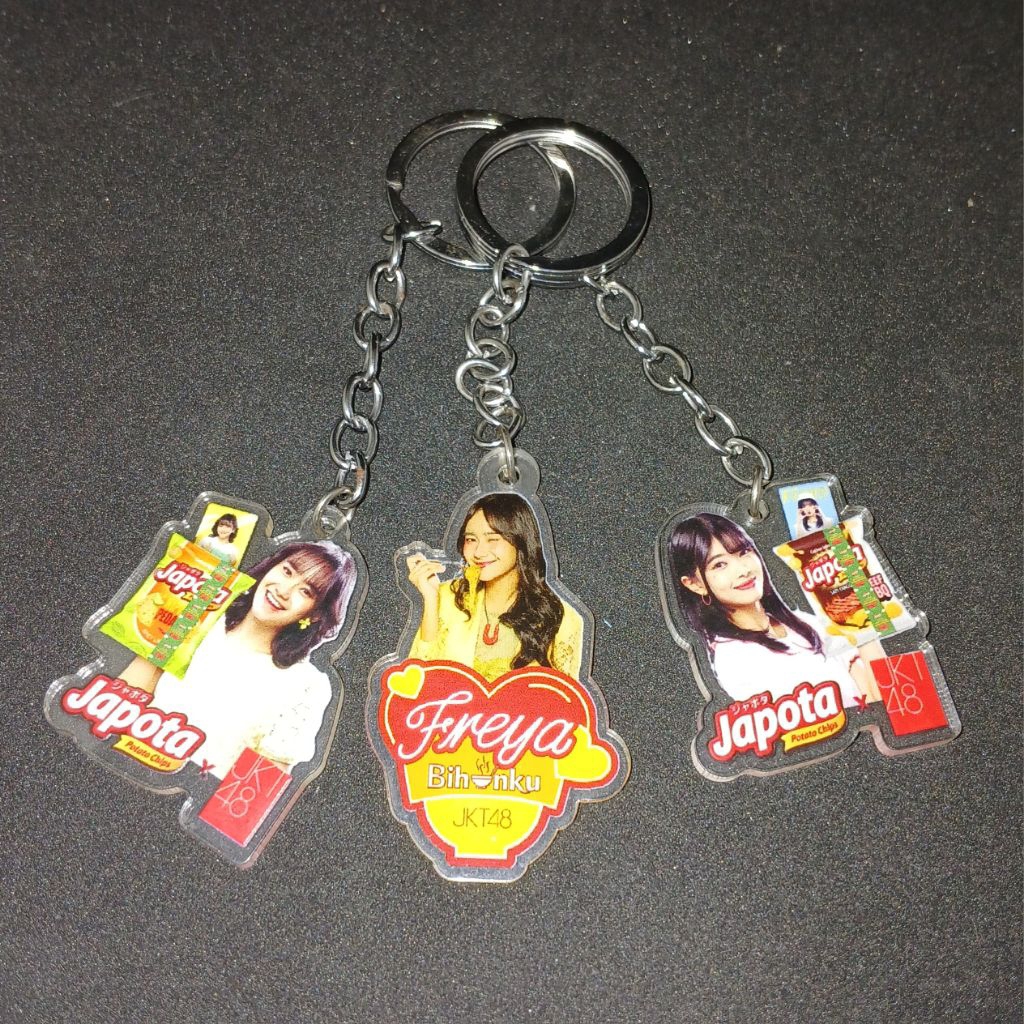 gantungan kunci jkt48 x bihunku japota freya fiony