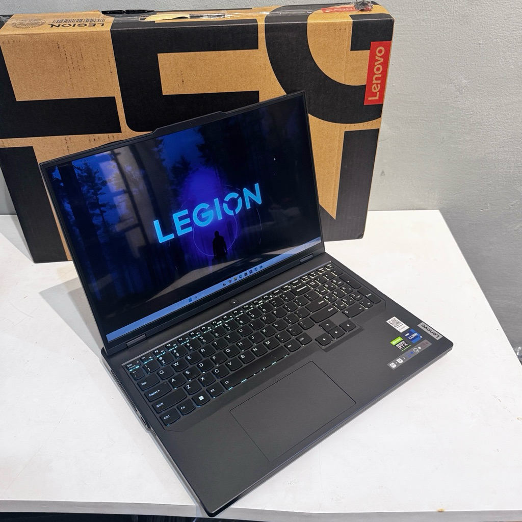 Laptop Gaming Lenovo Legion 5 Pro i9 13900HX RTX 4060