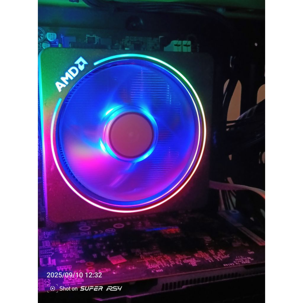 AMD Wraith Prism + ARGB Cable (Untuk socket AMD FM2+, AM2, AM3, AM3+, AM4)