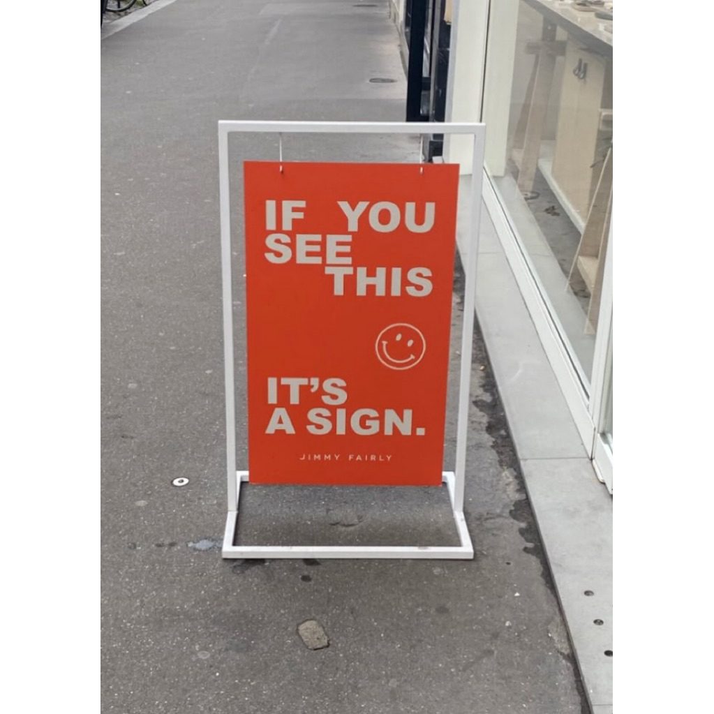 Standing Banner Hollow Minimalis Papan Nama Jualan