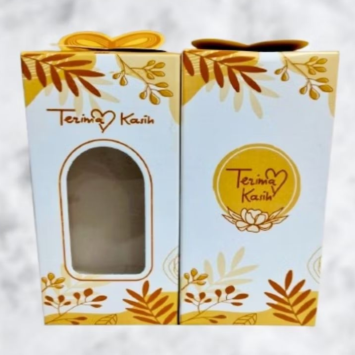 

Box Kemasan Untuk Souvenir Gelas Ukuran 7x7x13cm Isi 50 Lembar