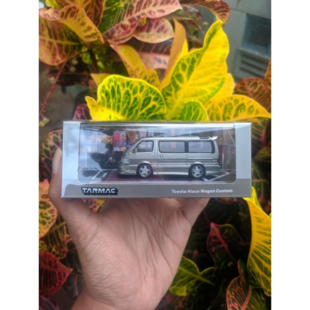 Tarmac Works Toyota Hiace