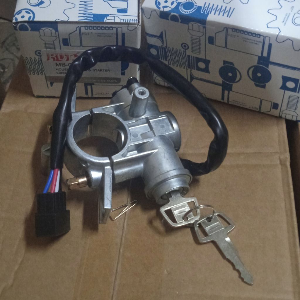 IGNITION STARTER SWITCH KUNCI KONTAK STATER SET ASSY MITSUBISHI L300