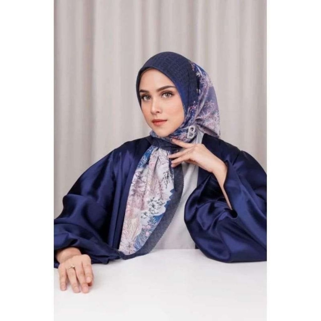 New Buttonscarves Beauty Holiday Series