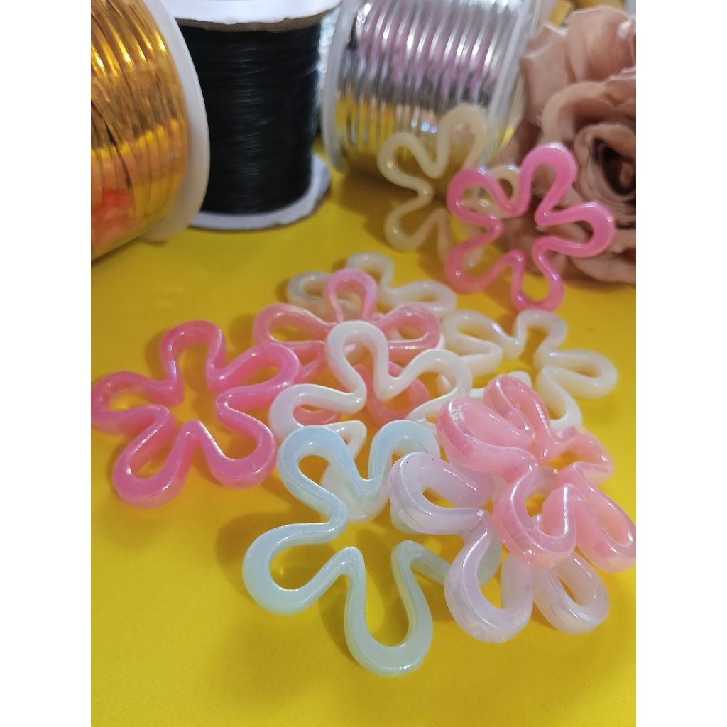 (Batam) Manik Bunga Spongebob / Manik Bunga Besar / Manik Unik / Manik Lucu / Manik Cantik