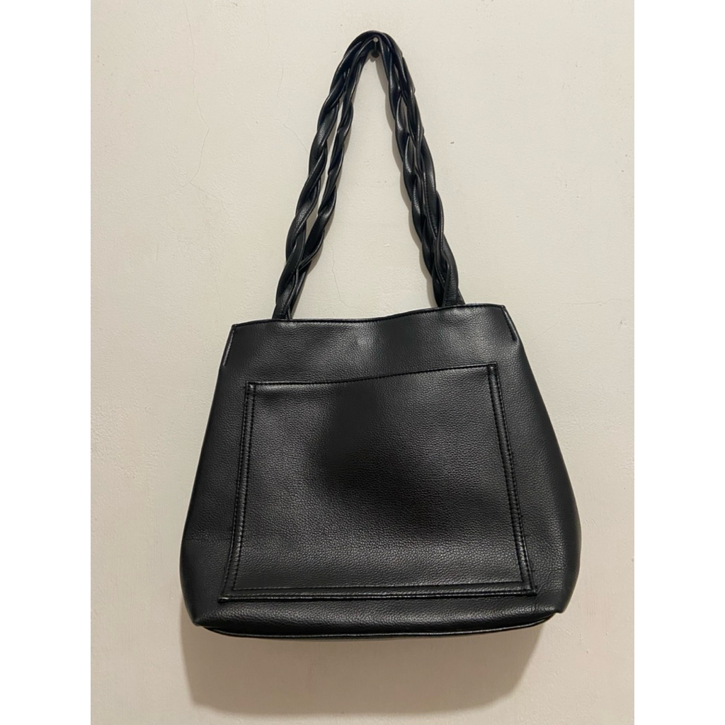 Nubuk Bags - Kafka Twirl Shoulder Bag