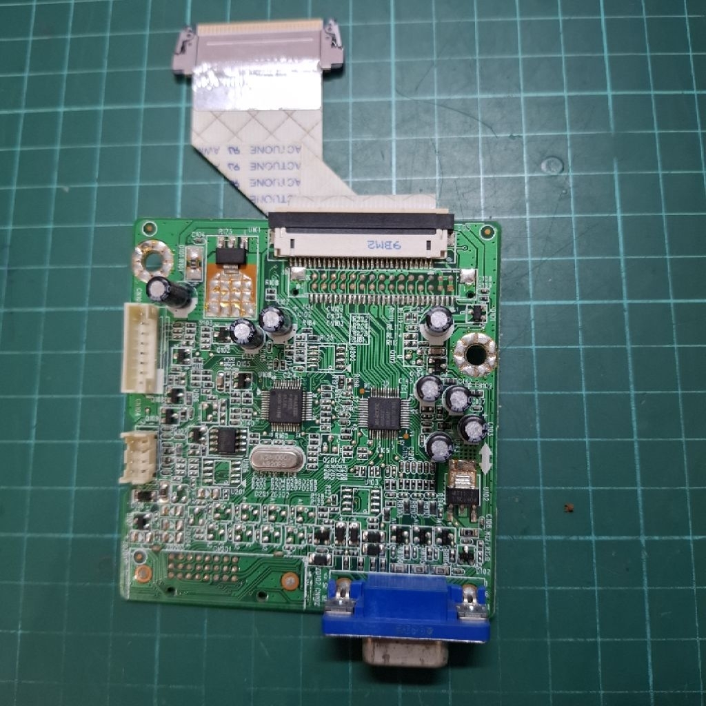 PCB bekas VGA Controller Monitor Benq rusak