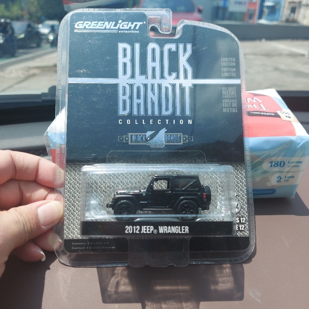 Greenlight Jeep Wrangler Black Bandit