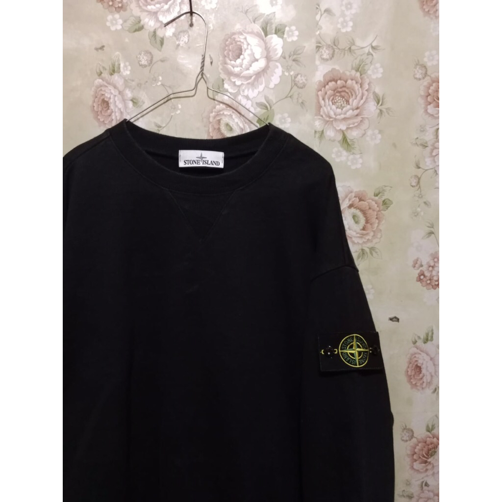 crewneck stone island second basic vneck