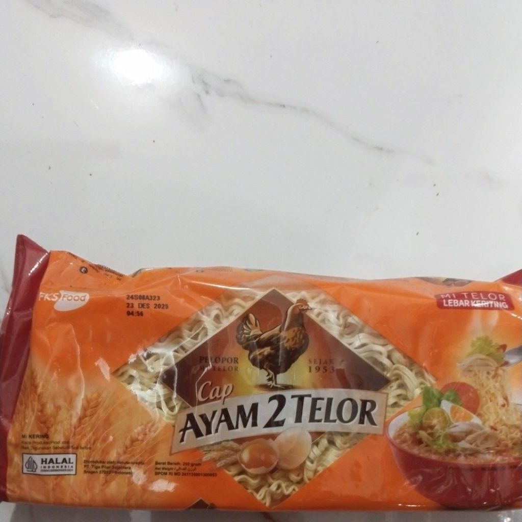 

Mie Telor Lebar Keriting Cap Ayam 2 Telor 200 Gr