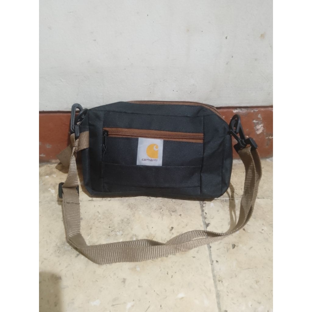 Tas Sling bag carhatt second bekas