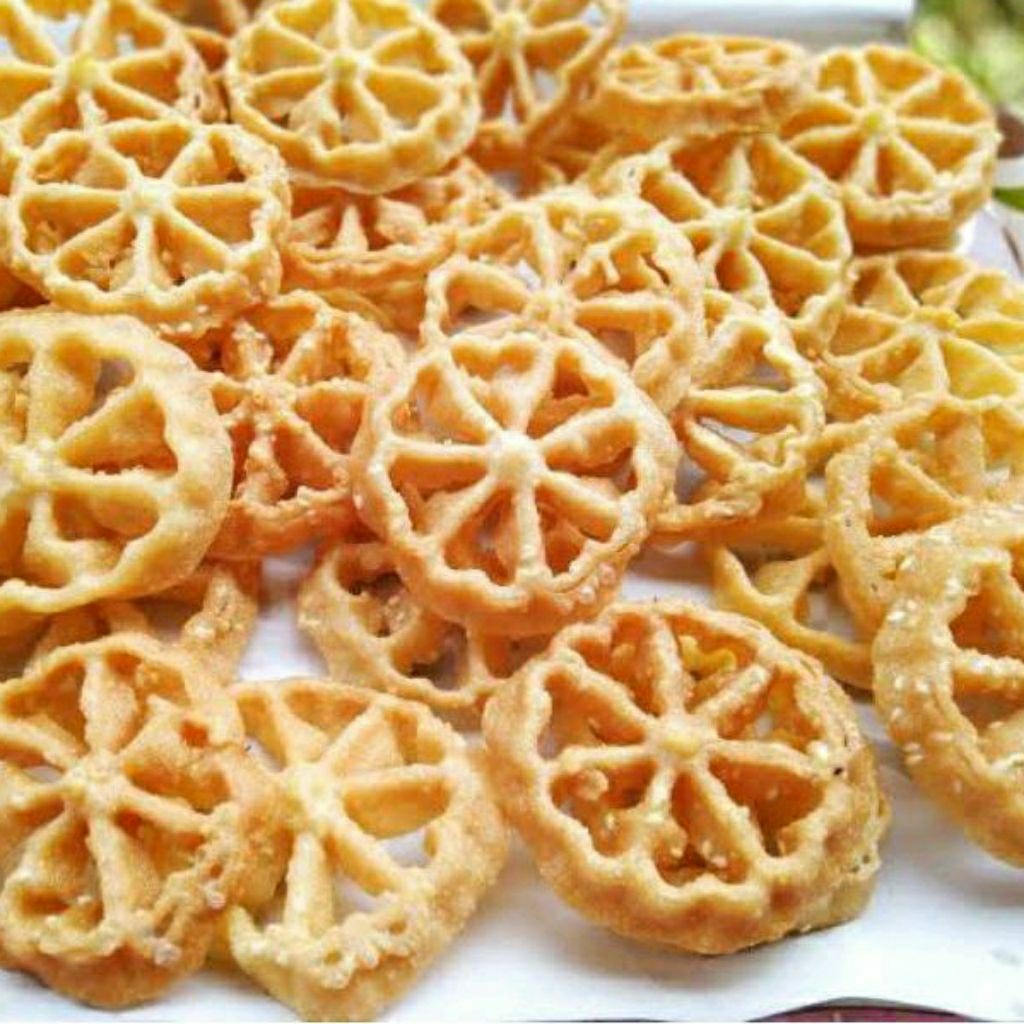 

kue/keripik mang goyang asin gurih perpcs
