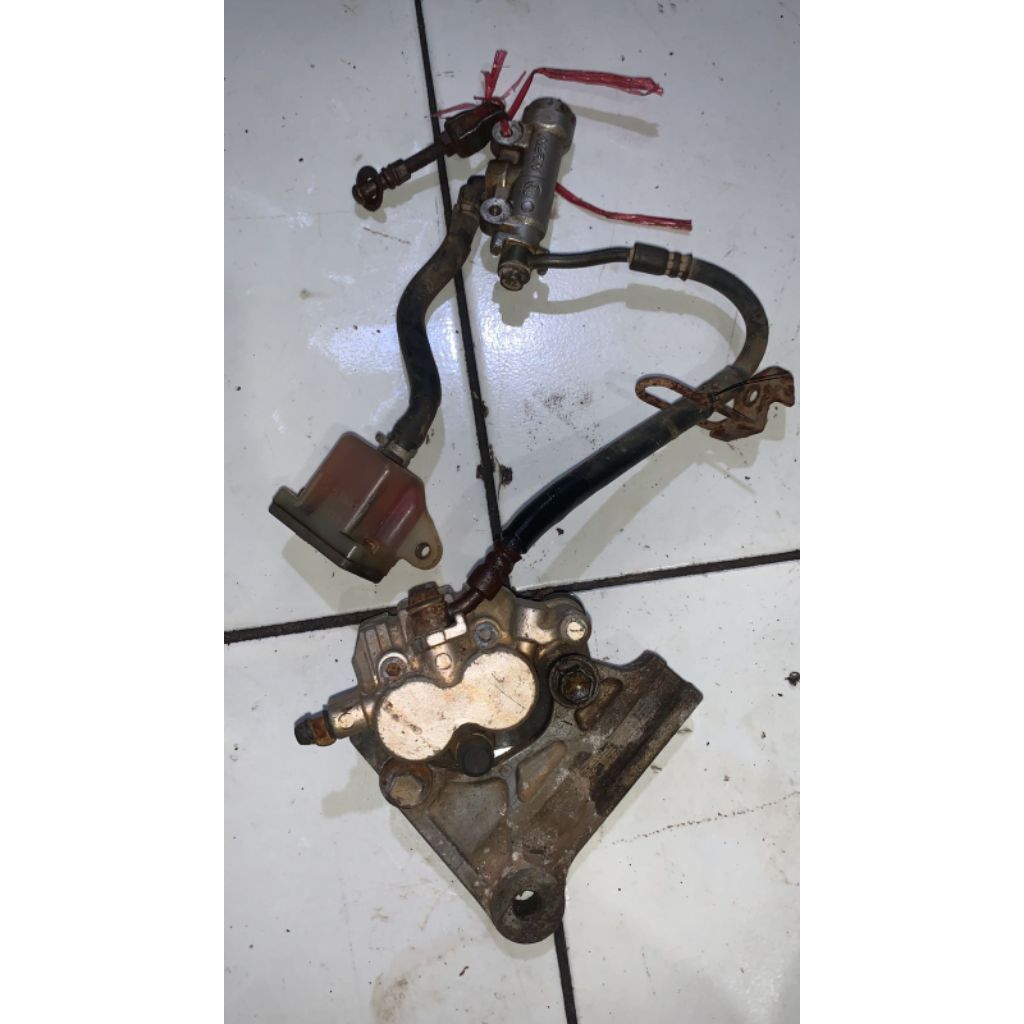 KALIPER REM CAKRAM BELAKANG SATRIA LUMBA ORIGINAL COPOTAN