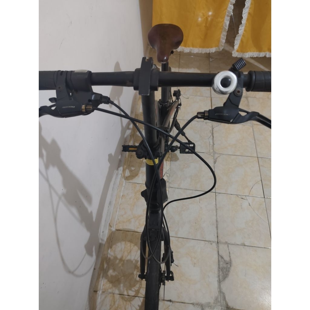 Sepeda Lipat Odessy Hellio8 20 Inchi