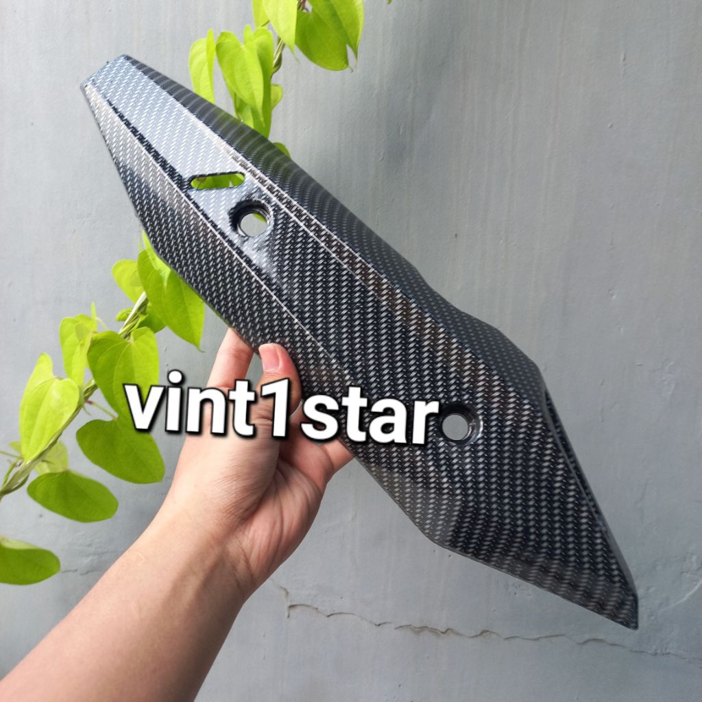 TUTUP KNALPOT / COVER KNALPOT CARBON - HONDA
VARIO 150-2018-2019-2020