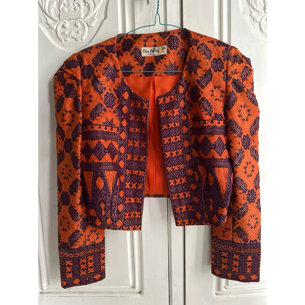 Preloved coat blazer dian pelangi tenun size s