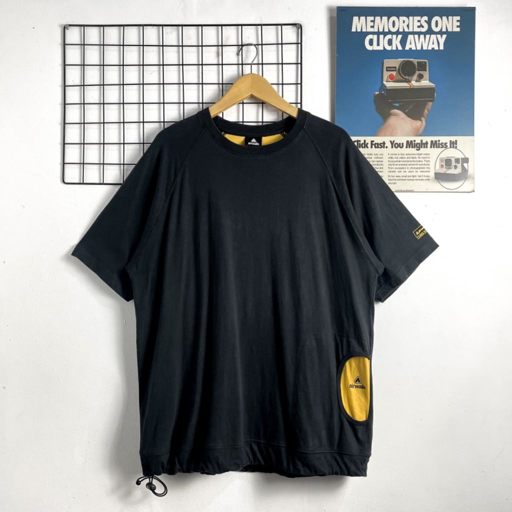 KAOS AIRWALK SIZE (L-XL) SECOND ORIGINAL, KAOS PRIA AIRWALK, KAOS KATUN, KAOS BASIC AIRWALK