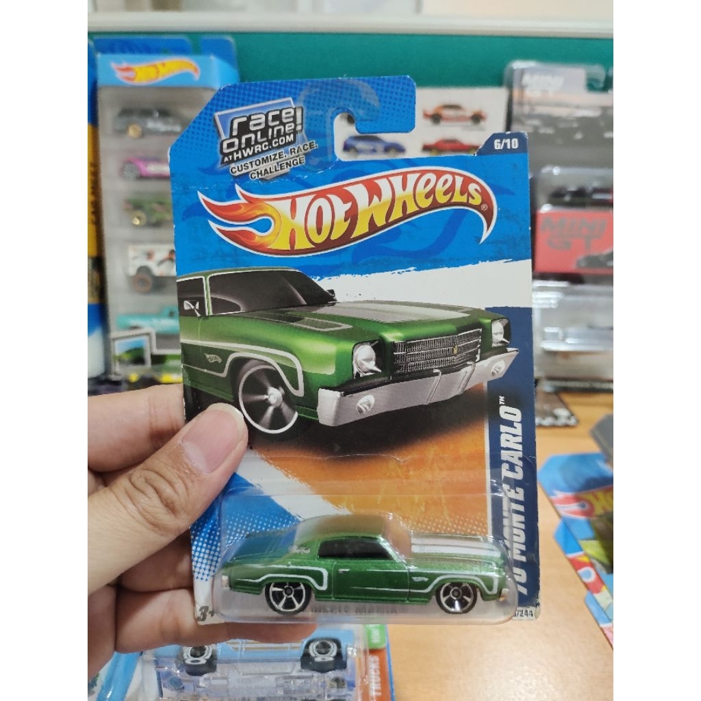 Hotwheels blue card