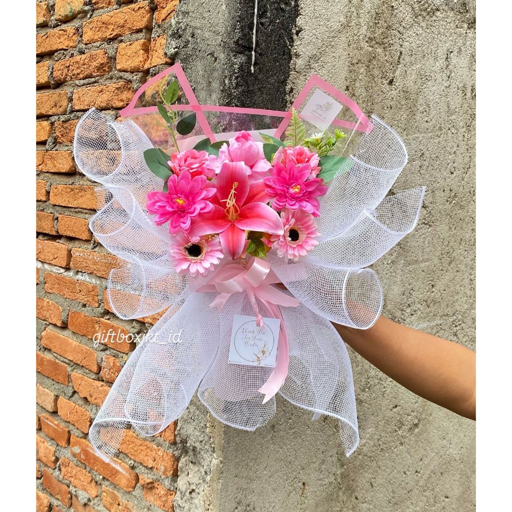 Lily Polynet Artificial Bouquet/ Bouquet Bunga Palsu