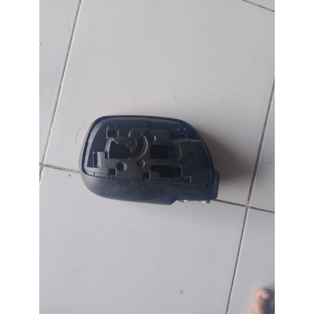 Batok Sepion RAV4 2001/2003(kanan)