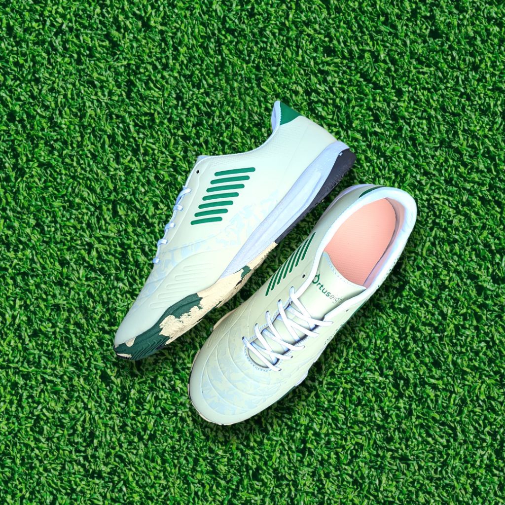 Sepatu futsal ortuseight jogosala crusher/Sepatu futsal ortuseight jogosala crusher cream 2025