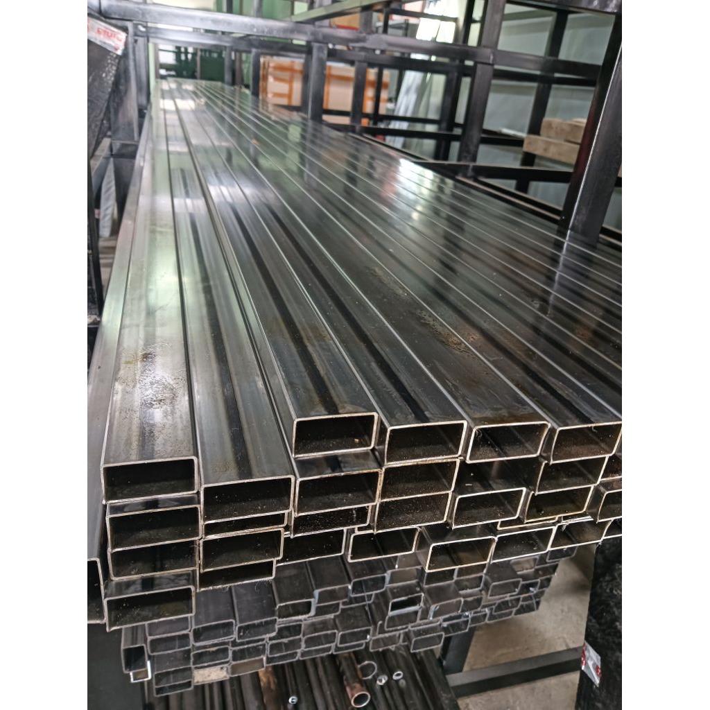 BESI HOLLOW PER BATANG Ukuran 30X60X6 MM