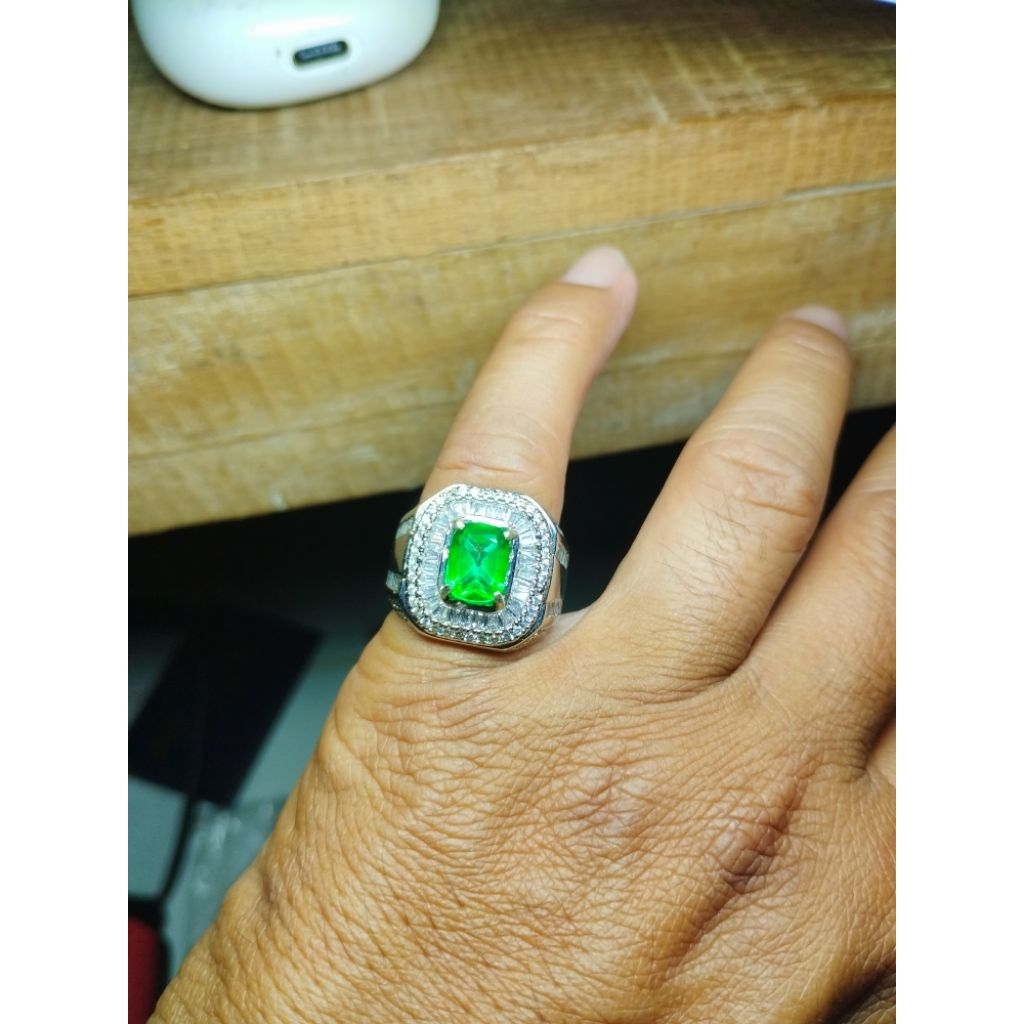 Narural green Topaz (include memo)