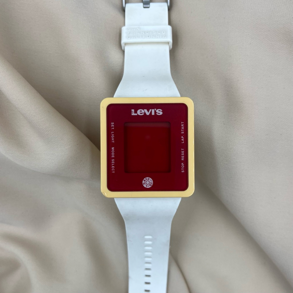 Jam Tangan Levis Pria LTH0802 Digital
