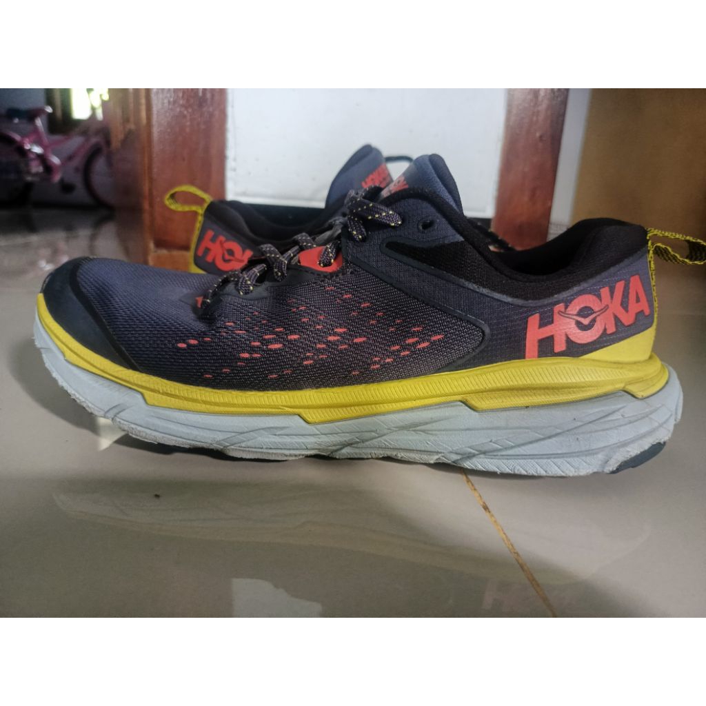 Sepatu Hoka second