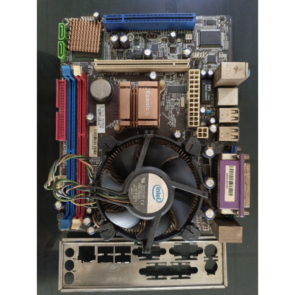 Mainboard Esonic G41 second (Bonus Procesor+fan ori intel)