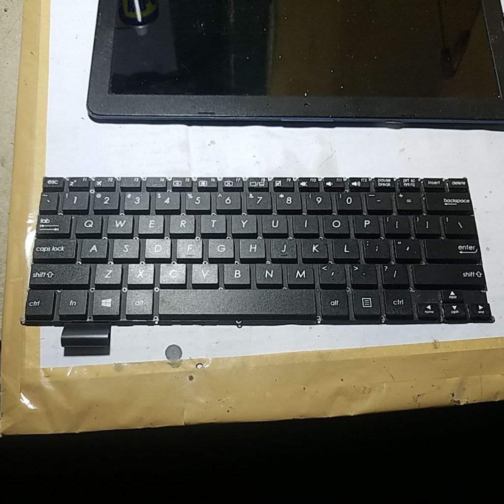 original keyboard Asus E203M  E203MAH