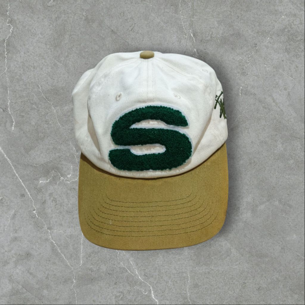 cap stussy
