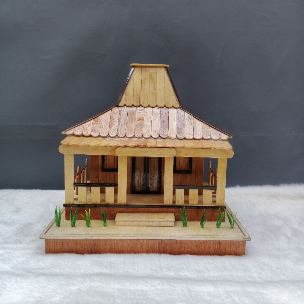 Rumah Miniatur Adat Joglo Khas Jawa