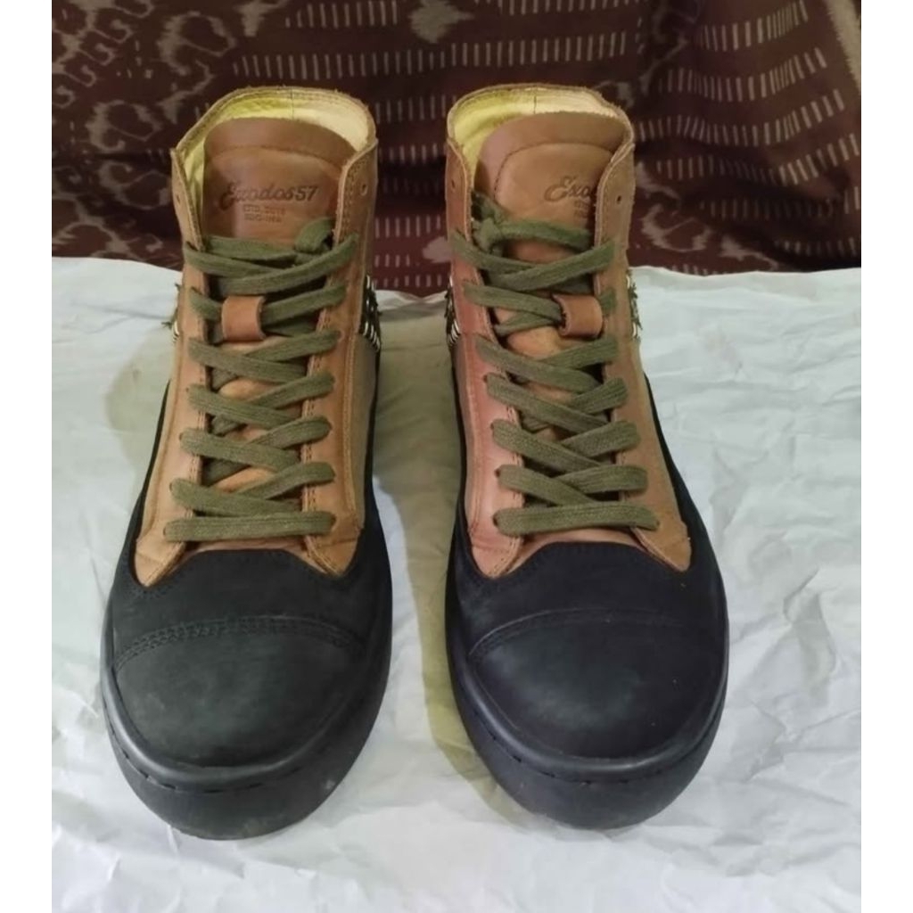 sepatu pria Exodos57