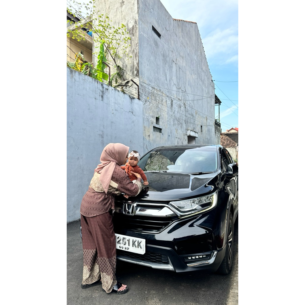 preloved heaven light mahira series dwihanda dark maroon