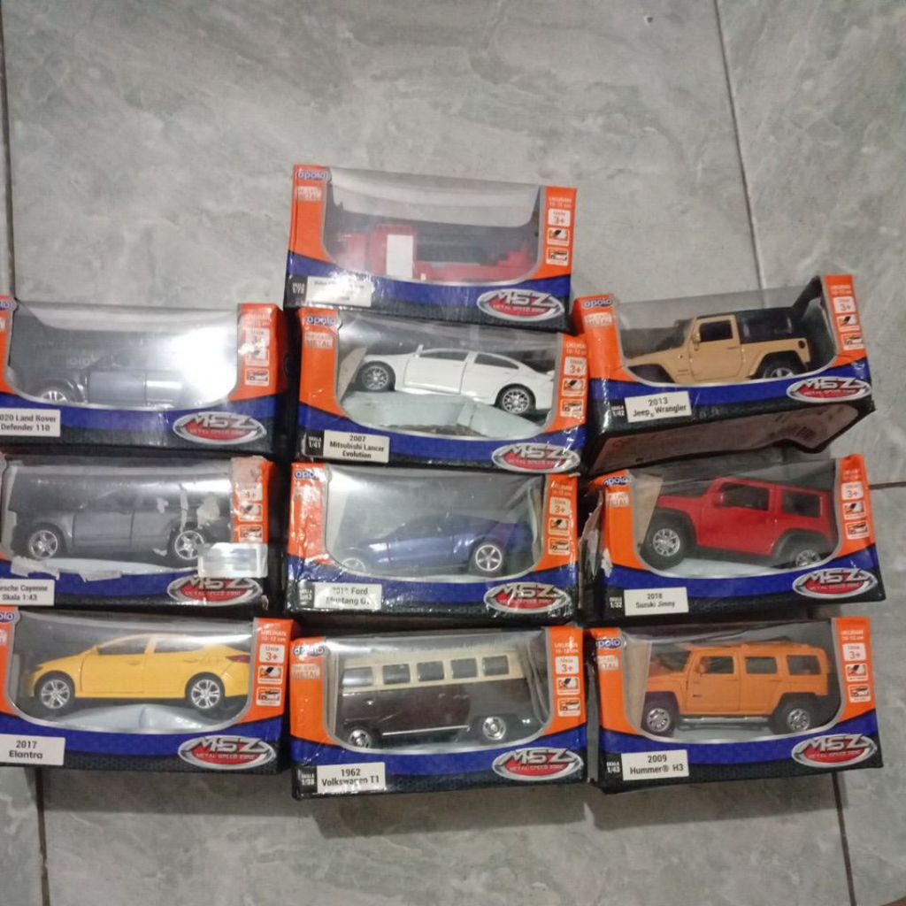 Diecast Apolo MSZ Porsche Elantra Volkswagen Ford Mustang Hummer Jeep Wrangler Suzuki Jimmy Volvo
