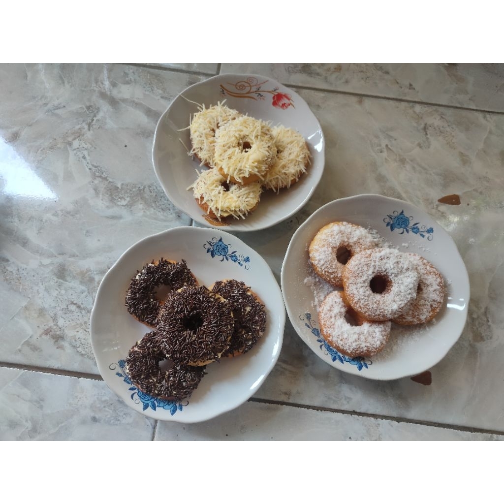 

Donat Kentang isi 10