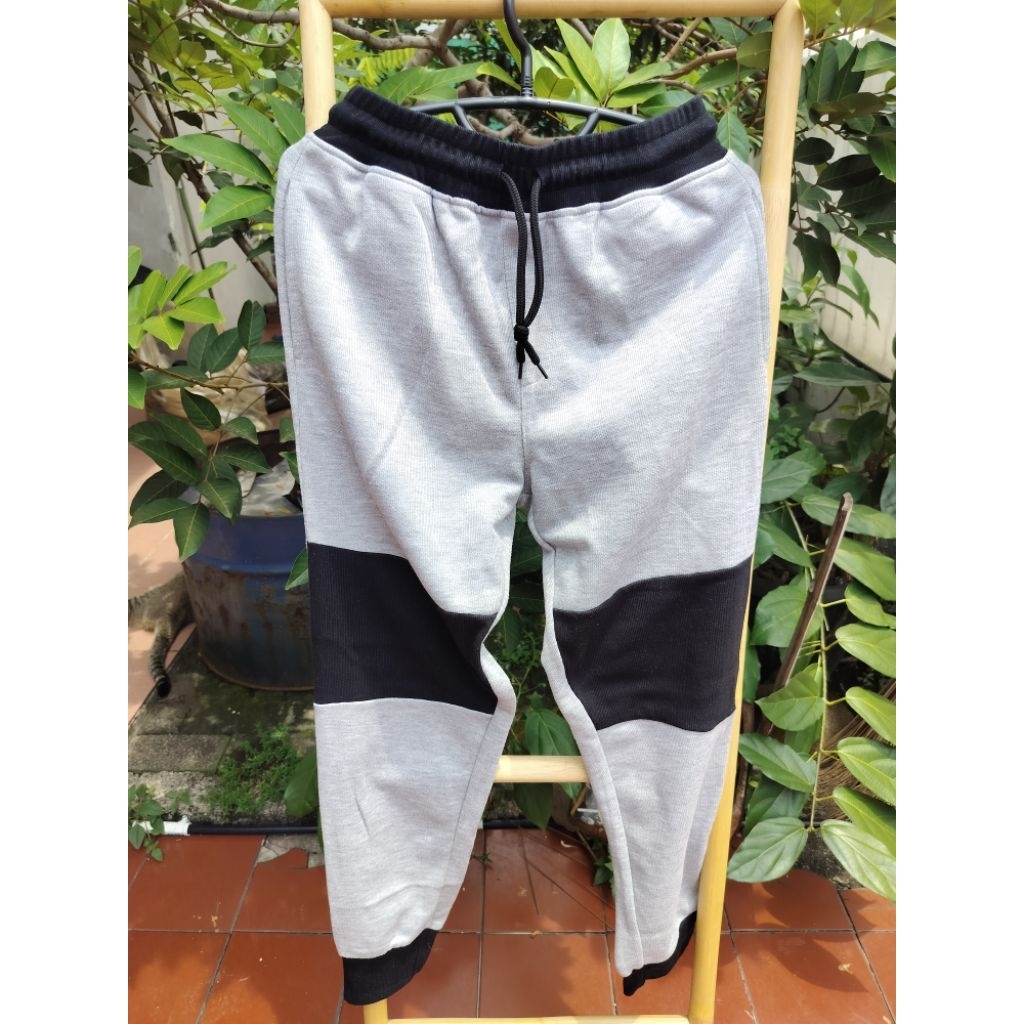 Celana Training Pria / Wanita Preloved