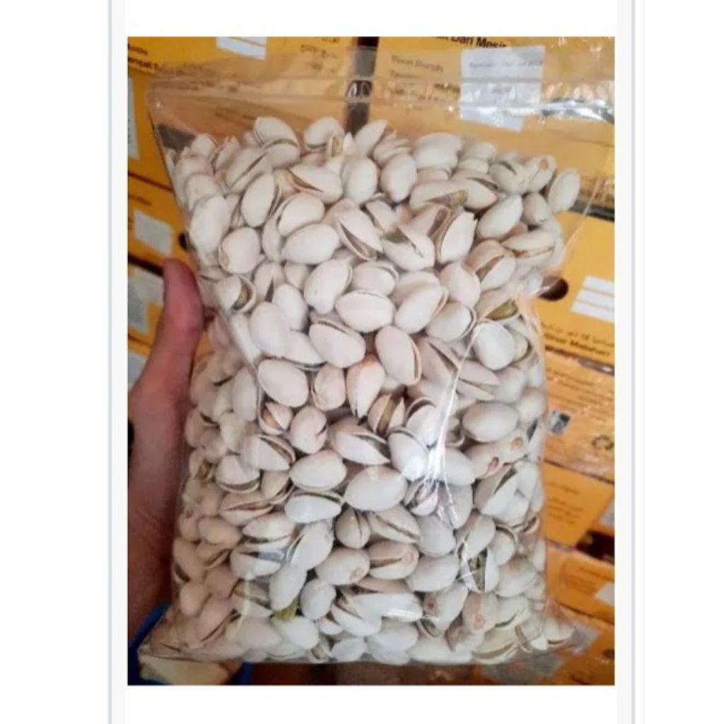 

kacang pistachio